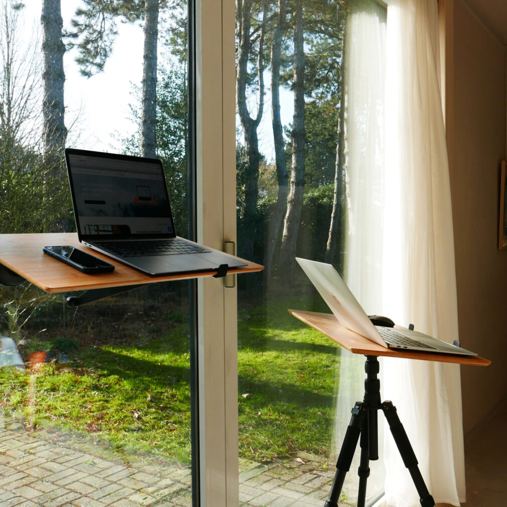 Bamboo Floating & Tripod Desk L