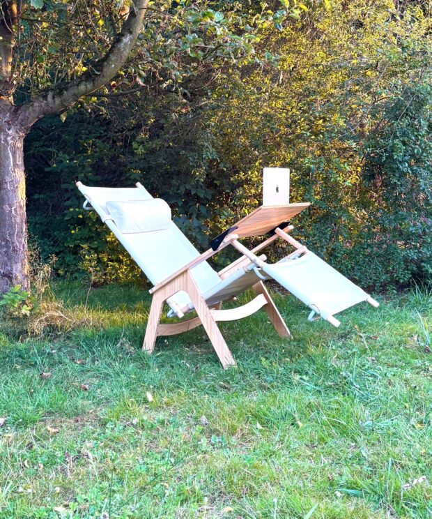 Launch chair